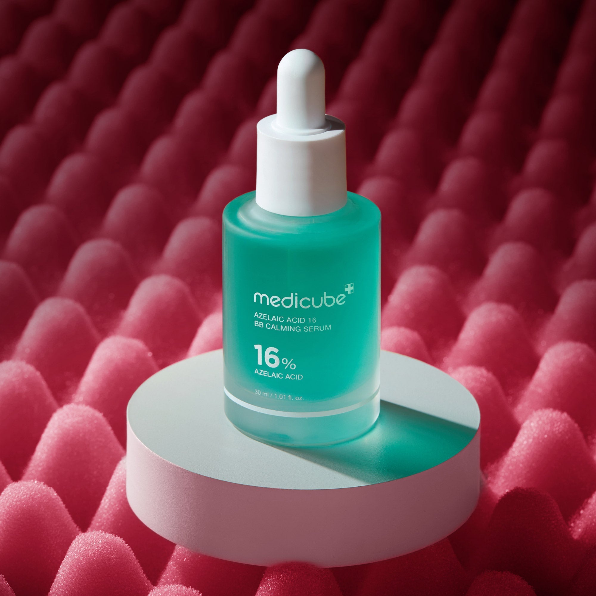 Azelaic Acid 16 Calming Serum image 3
