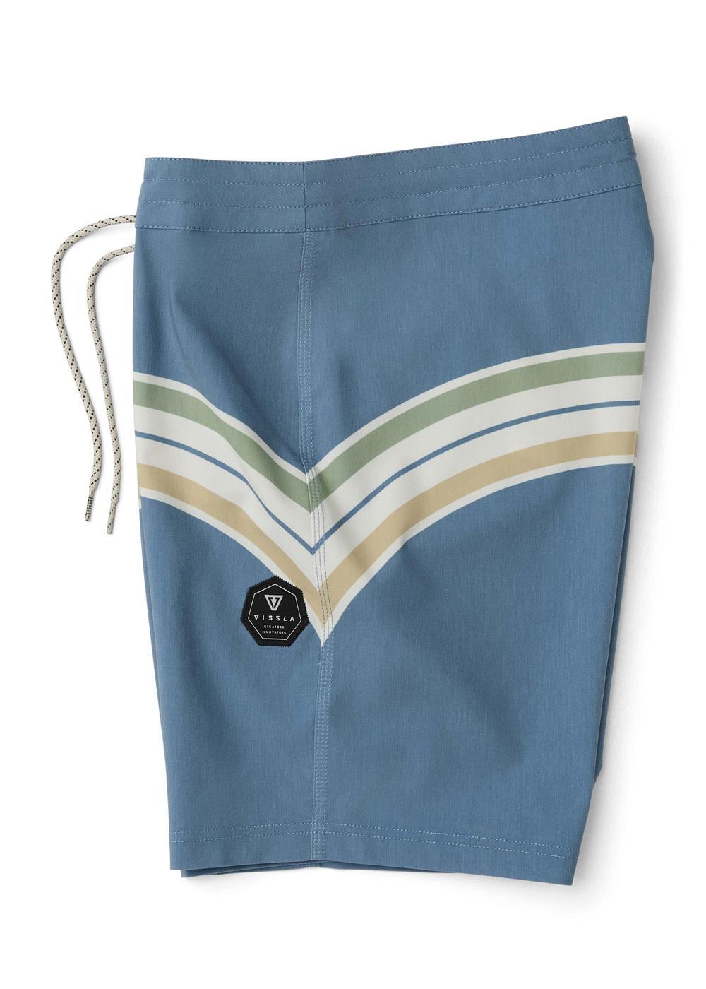 Latitude 17" Boys Boardshort image 3