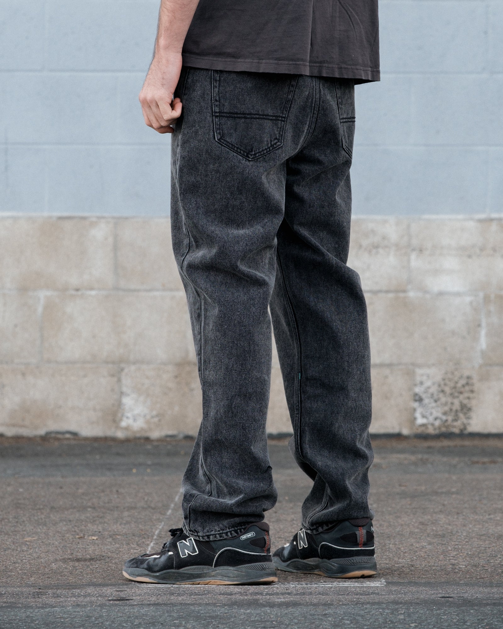 Let Loose 5 Pocket Jean image 3